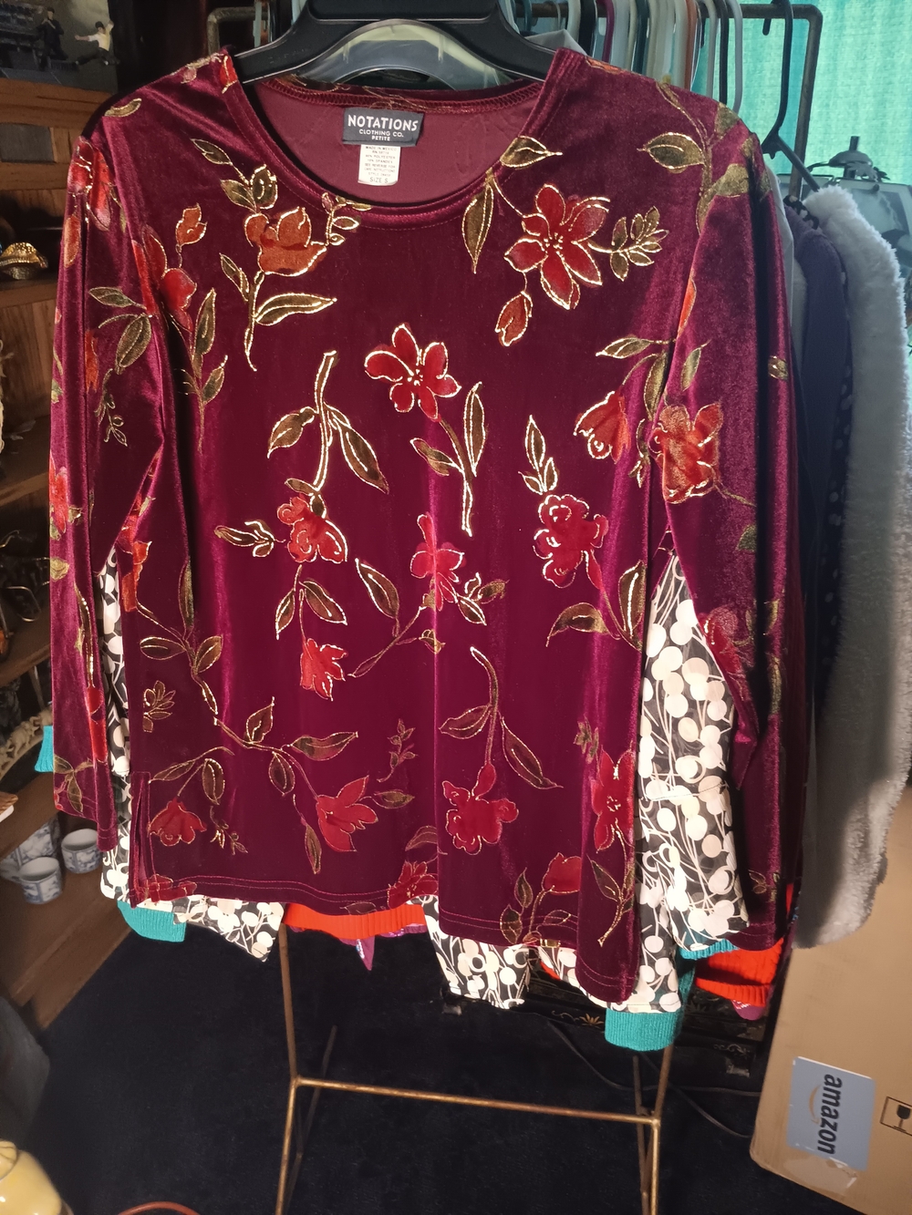 Notations Women’s Burgundy Velvet Floral Long-Sleeve Top